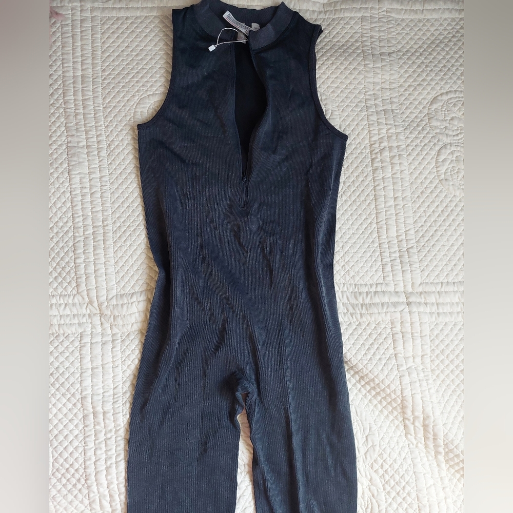 Athletic Jumpsuit - Picture 3 of 5